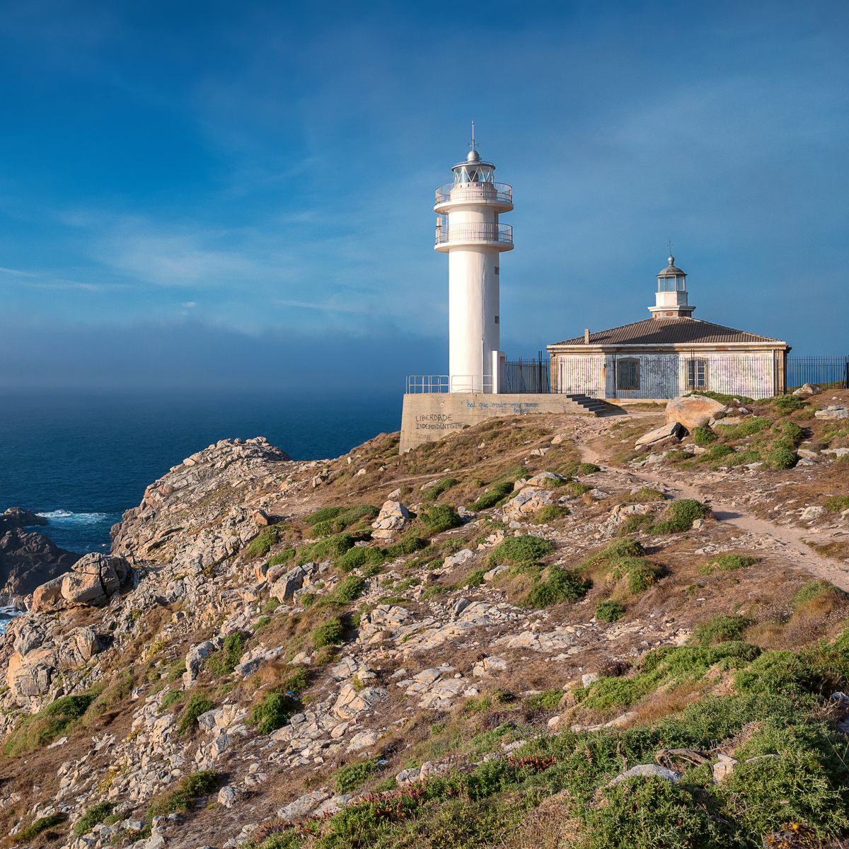 Oeste — Cabo Touri&ntilde;&aacute;n